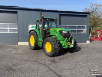 Tractor / Trekker John Deere 6115 M