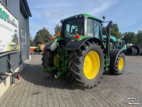Tractor / Trekker John Deere 6115 M
