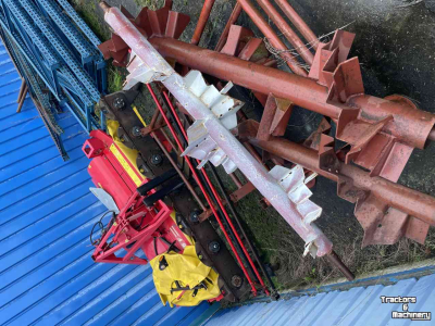 Mestverspreider / Stalmeststrooier  RUR 55 bodemketting boden schleuden ketten