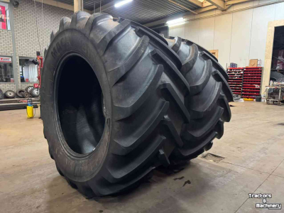 Wielen, Banden, Velgen & Afstandsringen Michelin 900/50R42