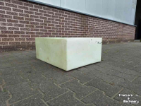 Diverse gebruikte onderdelen Bema Watertank / Watervoorraadtank / Watervat / Waterbuffer 100 ltr