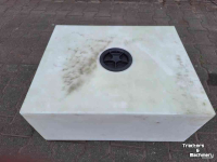 Diverse gebruikte onderdelen Bema Watertank / Watervoorraadtank / Watervat / Waterbuffer 100 ltr