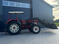 Tractor / Trekker Case 844