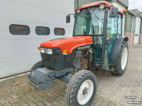 Smalspoor tractor New Holland tn90f