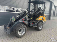 Shovel / Wiellader / Kniklader Giant G2700E  X-tra