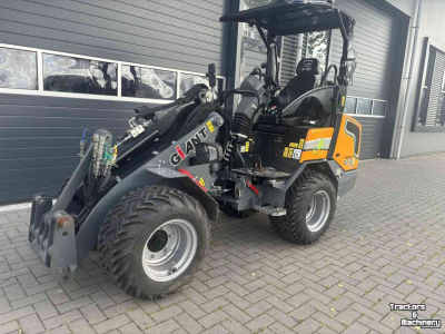 Shovel / Wiellader / Kniklader Giant G2700E  X-tra