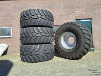 Wielen, Banden, Velgen & Afstandsringen Vredestein Nieuwe Vredestein Flotation trac 650/65R26.5 banden op velg 650/55R26.5