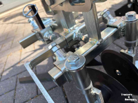 Schoffelmachine / Schoffelbalk  Alm hangestuurde schoffelmachine