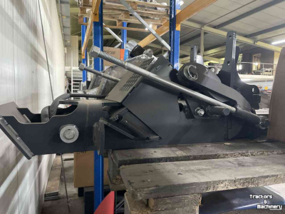 Diverse nieuwe onderdelen Kubota Treklat en  oppikhaak