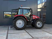 Tractor / Trekker Massey Ferguson 5712 S Dyna-4