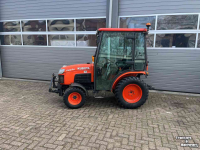 Compact tractor Kubota B2530