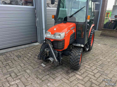 Compact tractor Kubota B2530