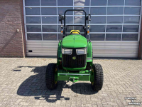 Compact tractor John Deere 3046R