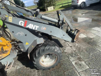 Shovel / Wiellader / Kniklader Giant 335T
