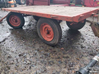 Vierwielige wagen / Landbouwwagen Miedema 2x landbouwagen