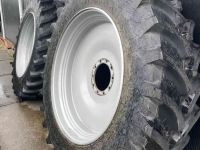 Wielen, Banden, Velgen & Afstandsringen  480/80R46