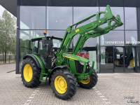 Tractor / Trekker John Deere 5100M