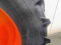 Wielen, Banden, Velgen & Afstandsringen Taurus 520/85 R42