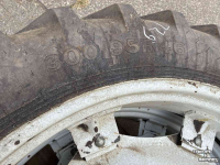 Wielen, Banden, Velgen & Afstandsringen Alliance 300/95R46 (12.4R46)