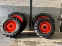 Traktoren BKT AGRIMAX RT855 420/R30+420/R46