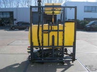 Gedragen Veldspuit Hoegen Dijkhof 800 liter tank met frame