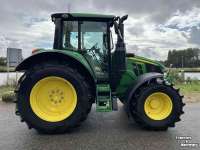 Tractor / Trekker John Deere 6090M