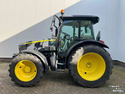 Tractor / Trekker John Deere 5090M