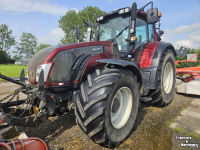 Tractor / Trekker Valtra T203 Direct - Trekker met voorlader