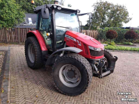 Tractor / Trekker Massey Ferguson 5611