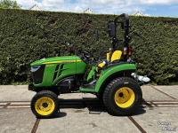 Smalspoor tractor John Deere 2032R
