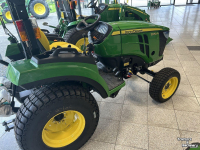 Smalspoor tractor John Deere 2032R