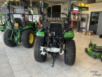 Smalspoor tractor John Deere 2032R
