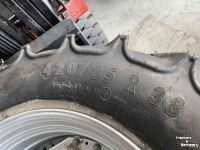 Wielen, Banden, Velgen & Afstandsringen Mitas 340/85R28 en 340/85R 38 op verstelbare velgen