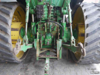 Tractor / Trekker John Deere 8400 T