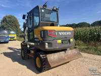 Bandenkraan / Graafmachine op wielen  Volvo ew60 mobiele kraan