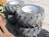 Wielen, Banden, Velgen & Afstandsringen Mitas 15.0/55-17 Mitas TR-01 shovelband en wiel velg 6-gaats ET0