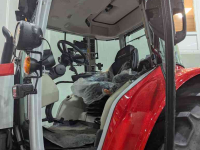 Tractor / Trekker Massey Ferguson MF 5S 125