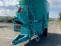 Voermengwagen Vertikaal Storti Dunker 140