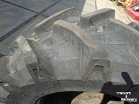 Wielen, Banden, Velgen & Afstandsringen Pirelli 420/70R24