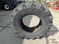 Wielen, Banden, Velgen & Afstandsringen Pirelli 420/70R24