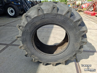Wielen, Banden, Velgen & Afstandsringen Pirelli 420/70R24