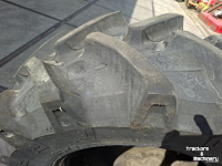 Wielen, Banden, Velgen & Afstandsringen Pirelli 420/70R24