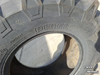 Wielen, Banden, Velgen & Afstandsringen Pirelli 420/70R24