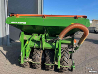Zaaimachine Amazone ftender 1600 front zaaitank