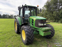 Tractor / Trekker John Deere 6230