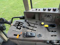 Tractor / Trekker John Deere 6230