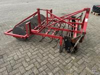 Zaaibed-combinatie / Zaaibedbereider  Beddencultivator / Zaaibedbereider / Frontbereider 1,50-1.80