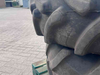Wielen, Banden, Velgen & Afstandsringen Trelleborg 480/70R34 + 380/70R24 verstelbare velgen