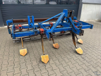 Cultivator  Diepwoeler 5 tanden met buizenrol