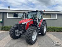 Tractor / Trekker Massey Ferguson 5M.125 Dyna-4 Essential